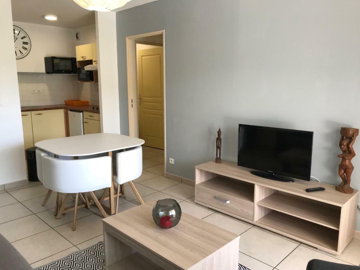 Meublé Homard avec jacuzzi et vue mer Saint-Gilles-les-Bains Exterior foto